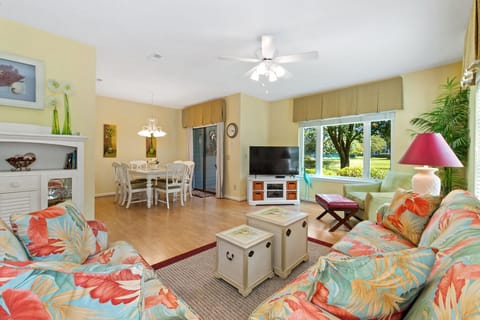 Living Area w/ Open Floor Plan