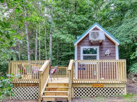Super Cute Instagramable Tiny House!