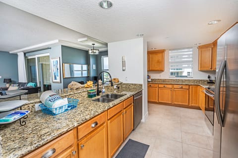 Fully stocked kitchen