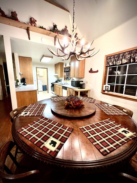 Dining Table seats up to 8 guests 