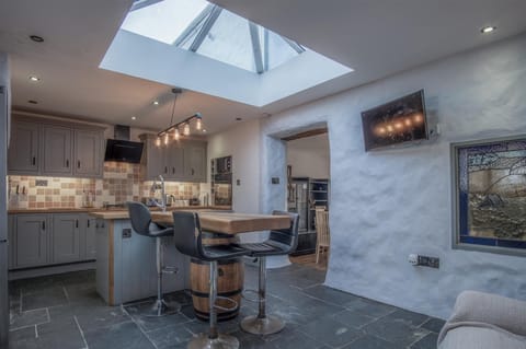 Cambrian Cottage - 3 Bedroom Cottage - Tenby (6360)