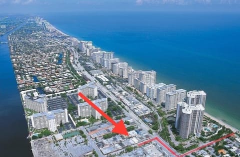 Across the street from the Beach, bars / restaurants  