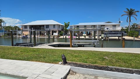 Dock