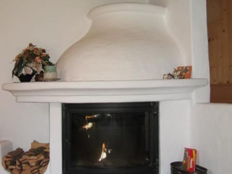 House Arve - Holiday home Arve cozy Swiss stone pine cottage House in Carinthia, Austria