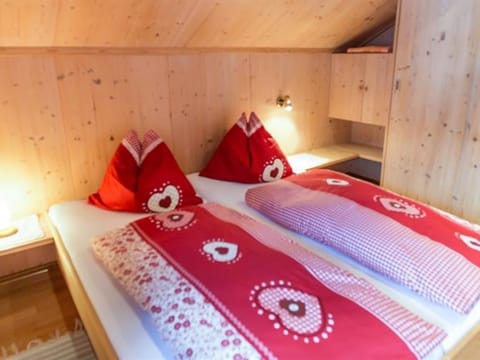 House Arve - Holiday home Arve cozy Swiss stone pine cottage House in Carinthia, Austria