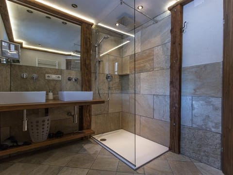 Suite Murmele, 2 bedrooms - Chalet Alpin Chalet in Carinthia, Austria