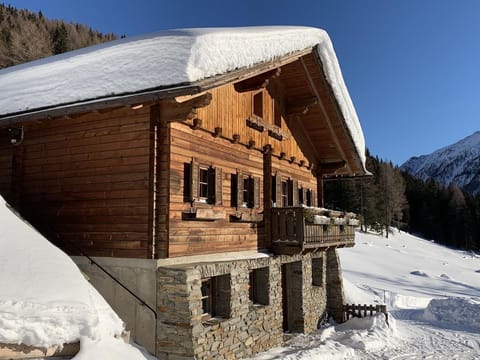 Gipper, Almhütte - hut with 4 bedrooms/ shower, WC Cabin in Carinthia, Austria