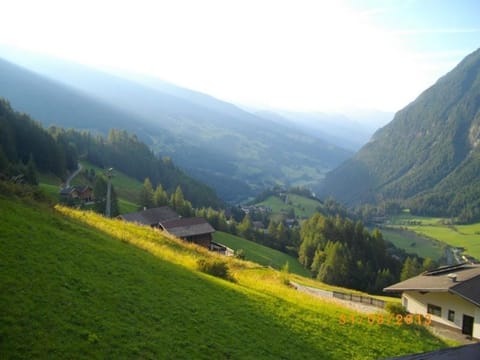 Kramserhof, holiday apartment - holiday apartment, toilet and bath/shower separate Farm Stay in Carinthia, Austria