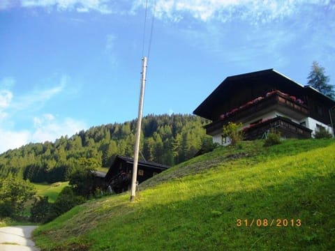 Kramserhof, holiday apartment - holiday apartment, toilet and bath/shower separate Farm Stay in Carinthia, Austria