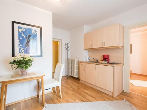 Holiday apartment W 9/1 bedroom / shower / toilet - Holiday House Hotel Post Apartment in Carinthia, Austria