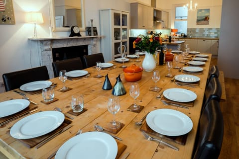 Glan y Mor kitchen/diner