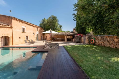 Spectacular Mallorquin style villa with swimming pool