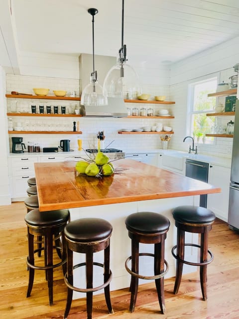 Kitchen Island