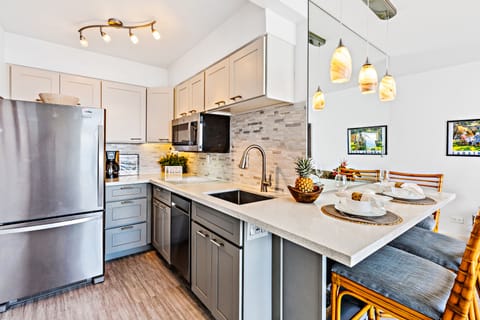 Newly remodeled kitchen has everything you need to make all your meals in house