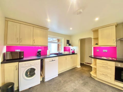 Kitchen | The Old Cook House, Winchester