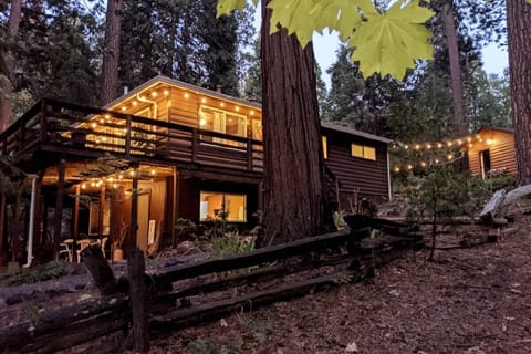 The more string lights the better right? Steps to downtown Twain Harte and all it has to offer. Golf course, mini golf, pool, bars, restaurants and LIVE MUSIC during the summer!