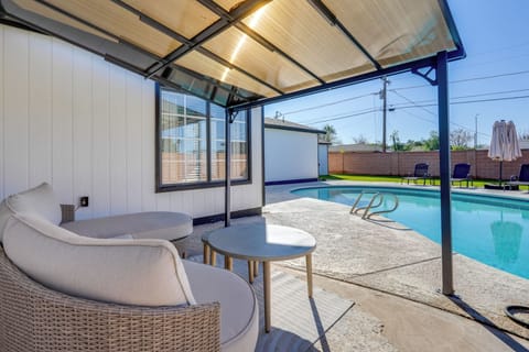 Mesa Vacation Rental | 4BR | 3BA | Single Story | Step-Free Access | 1,500 Sq Ft