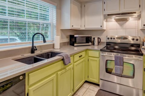 Fully equipped kitchen for the chef in your group.  Stay in and eat at home or explore all of the award winning restaurants Tampa has to offer