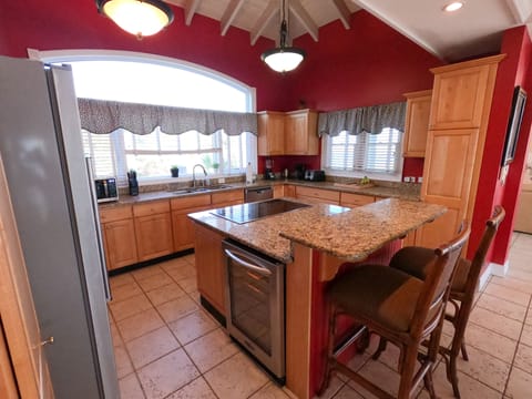 Eat At Island with Wine Fridge