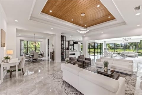 Welcome to 4410 Caldera Circle in Naples Florida