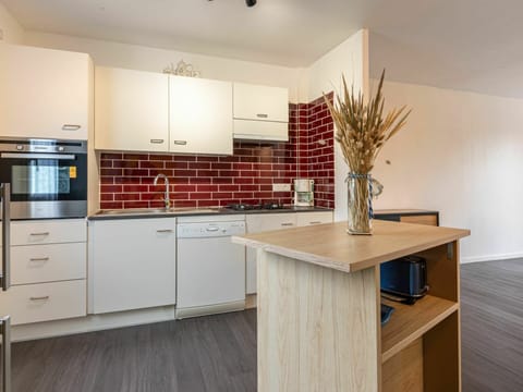 Countertop, Cabinetry, Furniture, Property, Plant, Building, Drawer, Wood, Table, Kitchen