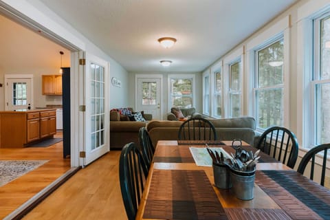 Dining Area | Dishware & Flatware