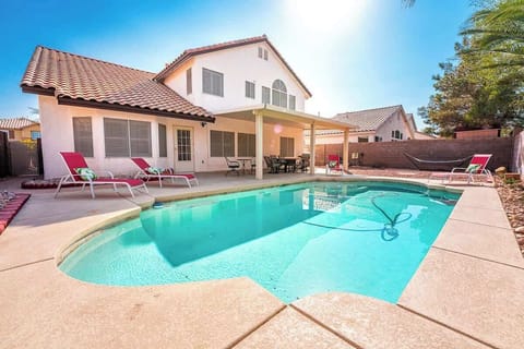 When you arrive, make sure you have your cameras ready. We have the perfect backdrop for you to take great photos at any time of day or night. Then, to round off the day, enjoy some much-needed pool time.