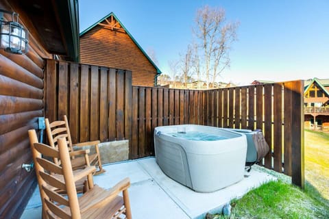 Double the fun! This duplex has two hot tubs and they are drained, cleaned, and refilled at every turnover.