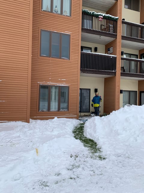 Ski in/out entrance on ground level 