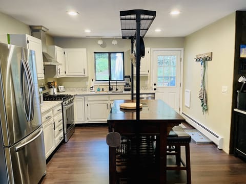 Well stocked kitchen for all your cooking needs!