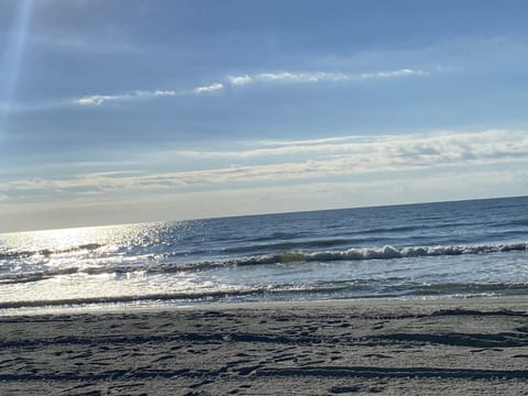 Only short walk to the beach - beach toys are provided 