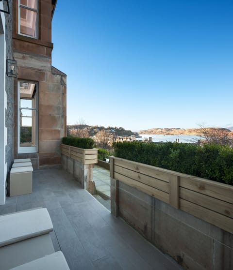 Front terrace - one of many at the drury