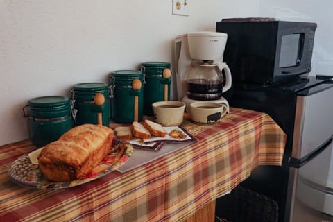 Small kitchen appliances avail for you to warm up or cook your breakfast.