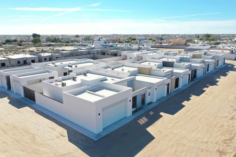 Welcome to San Besitos, 43 new construction homes.