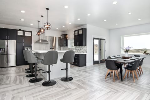 Kitchen with Dining Area - Seating at table and island