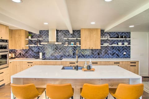 Gourmet Kitchen | Fully Equipped