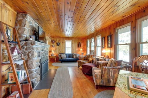 Mercer Vacation Rental Cabin | 2BR | 1BA | 1,000 Sq Ft | Step-Free Access