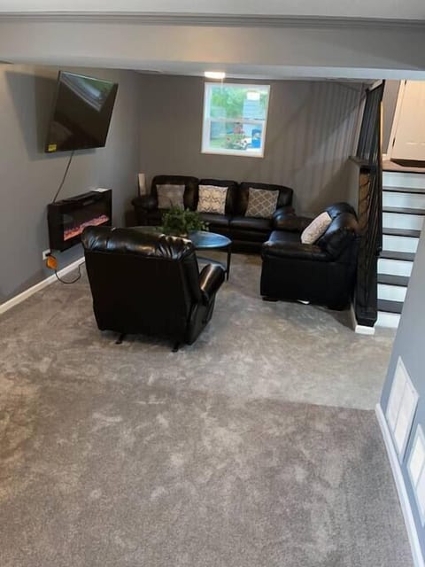 56542190 4a91 4c3f aa41 7b9137bfe5a5