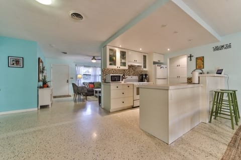 141BeauRivageDrWebReady-10