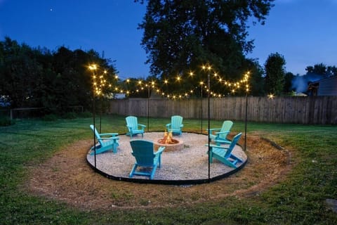 Makes you wanna come and have some good time..