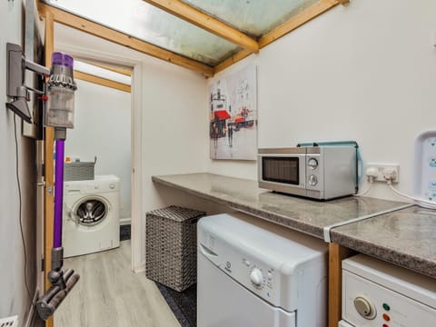 Utility room | Fishermans Cottage, Kessock