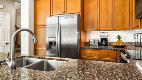 Fully equipped kitchen