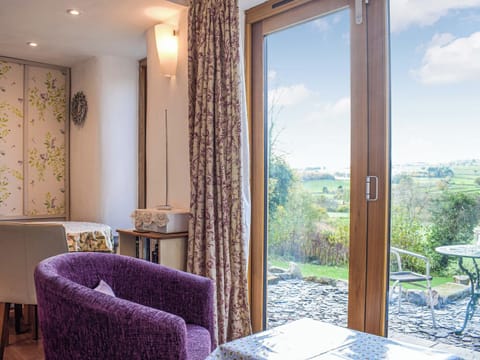 Living room/dining room | Pentre Cwm Bach, Llansilin, near Oswestry