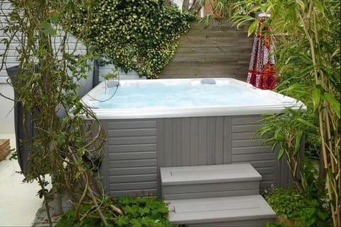 Holiday Home Swimming Pool