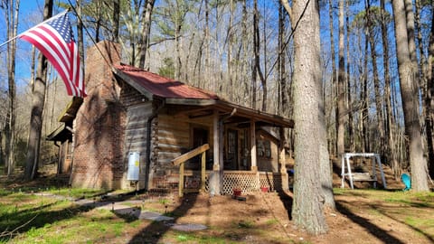 Welcome to the Cozy Cabin!