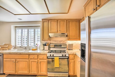 Kitchen | Trash Bags/Paper Towels