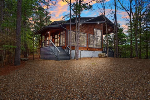 Stunning luxury cabin overlooking private creek