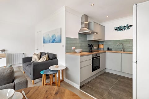 Sea Views from Balcony, Short Walk to Beach,  Parking