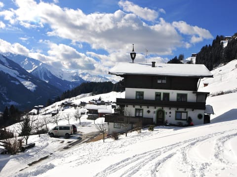Holiday Home Exterior [winter]