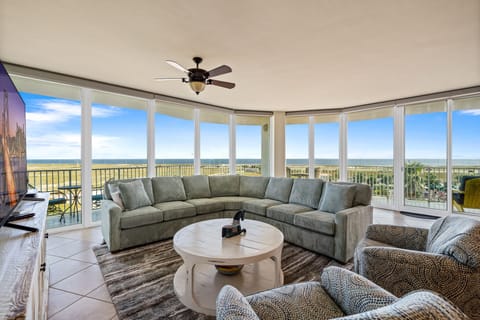 Caribe Resort D410 Living Room
